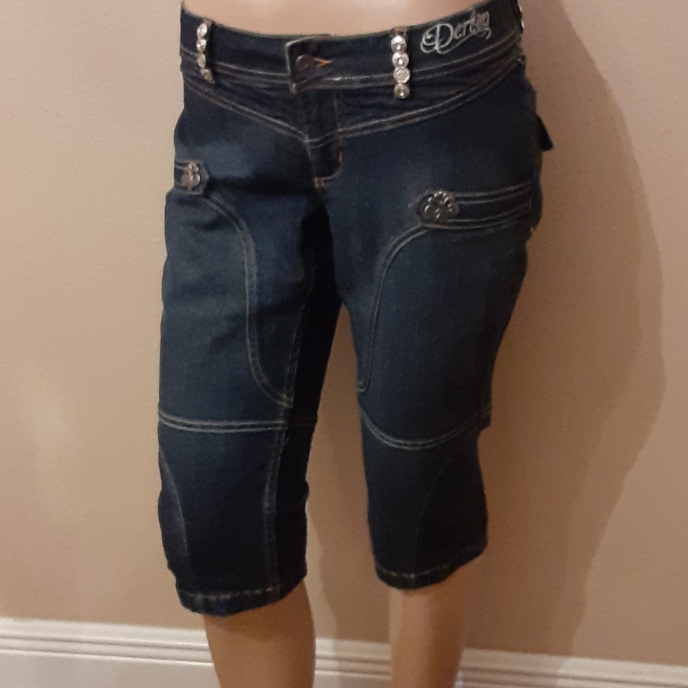Dereon Capri Jeans
